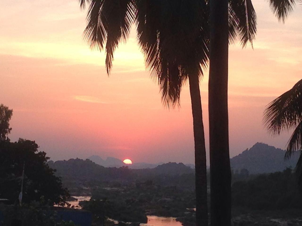 Archana Guest House River View Hampi Dış mekan fotoğraf